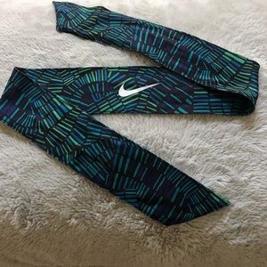 Nike Head Tie